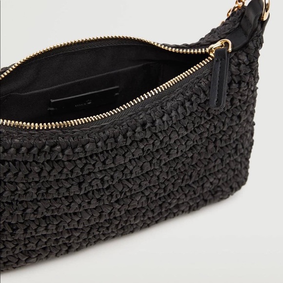 [ ₹1240 ] Mango Woman Black Bag - Picture 3 of 5